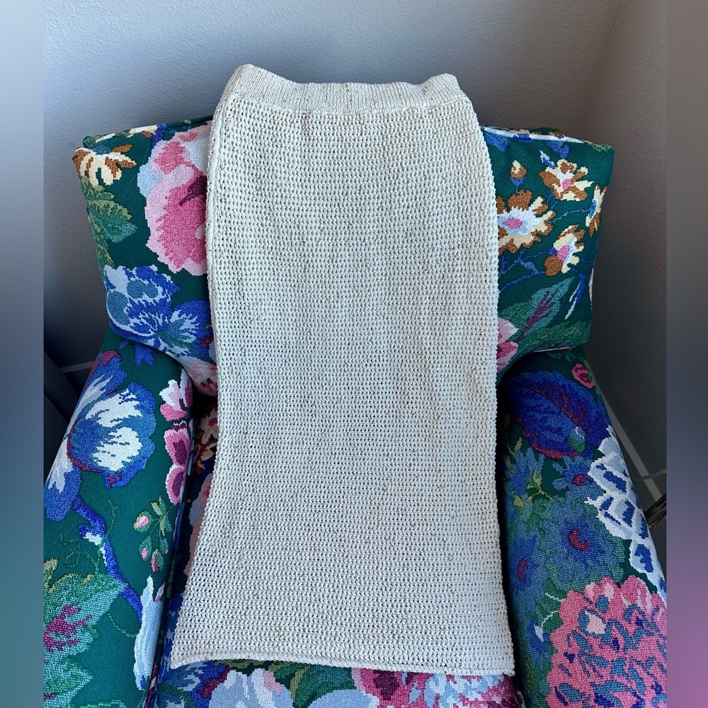 Knit Shell Top And Matching Midi Skirt Set - image 8